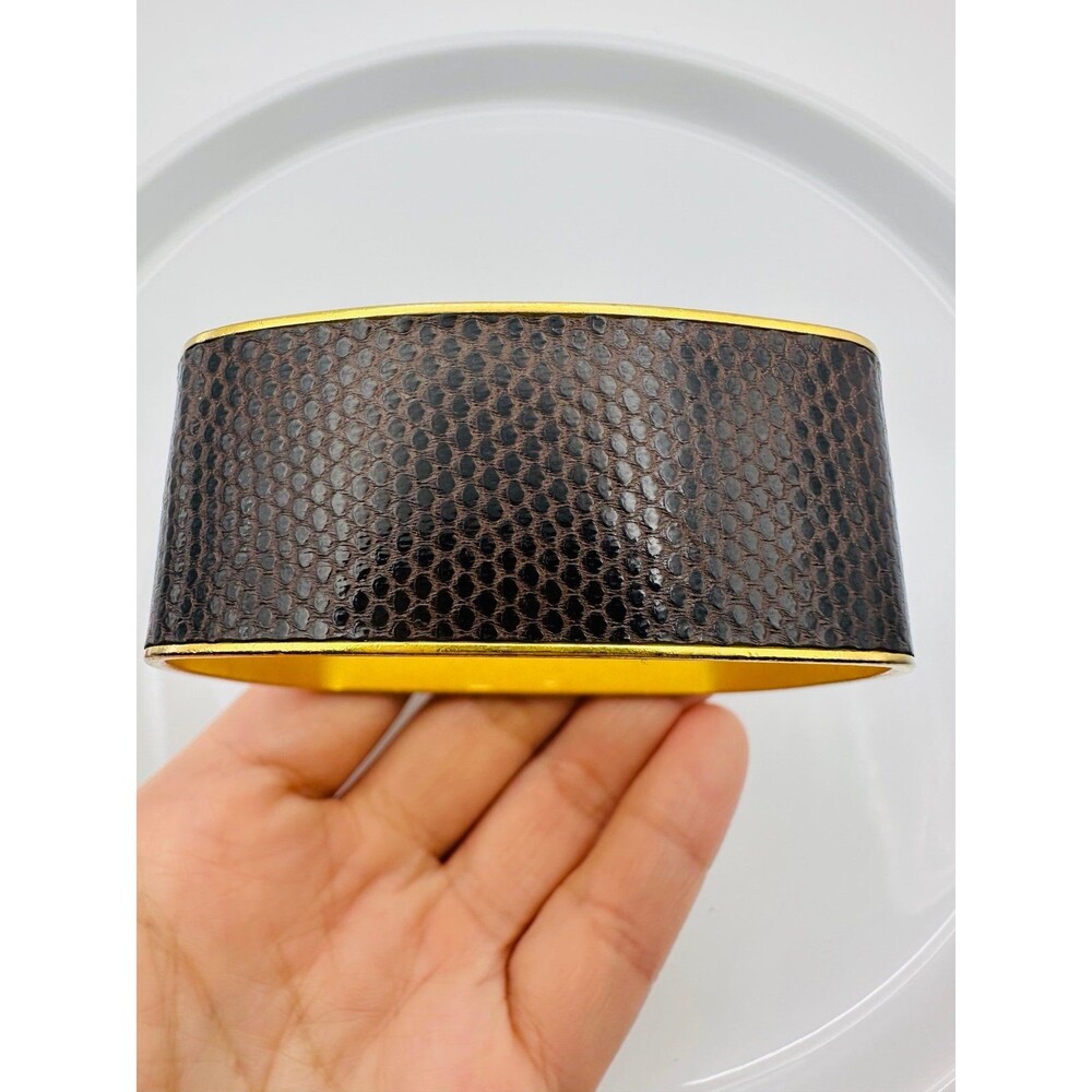 Isabelle Lirakis gold tone square Bracelet leather pattern